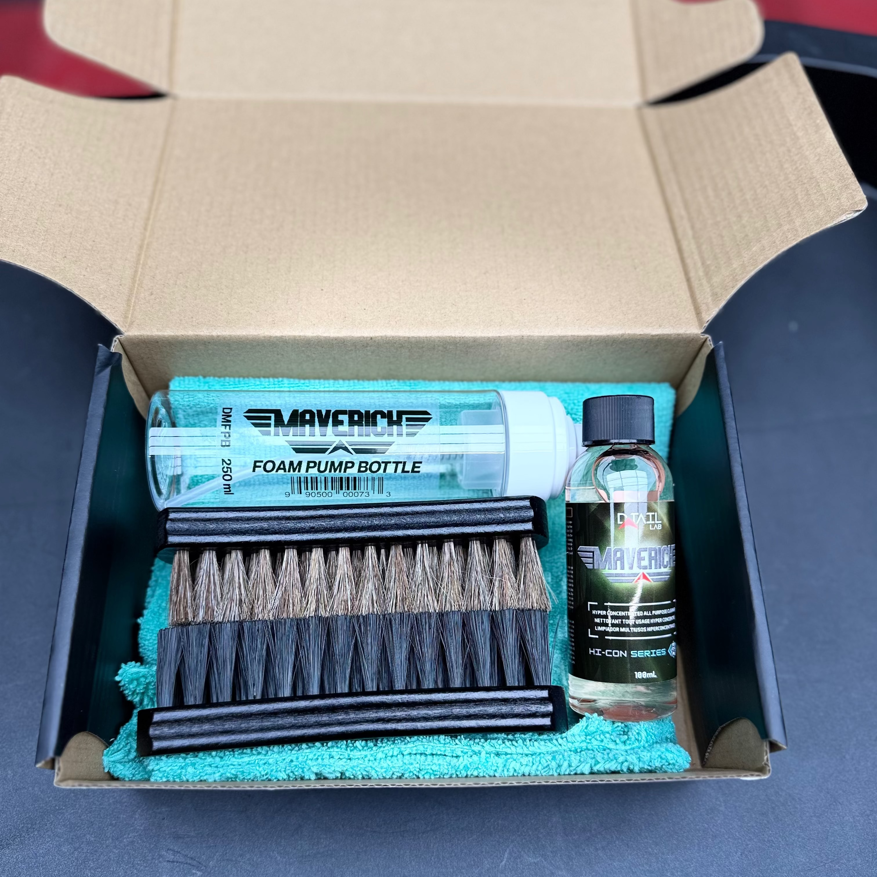 CASE of 6x MAVERICK Leather & Fabric Maintenance kit — bulk packaging detail