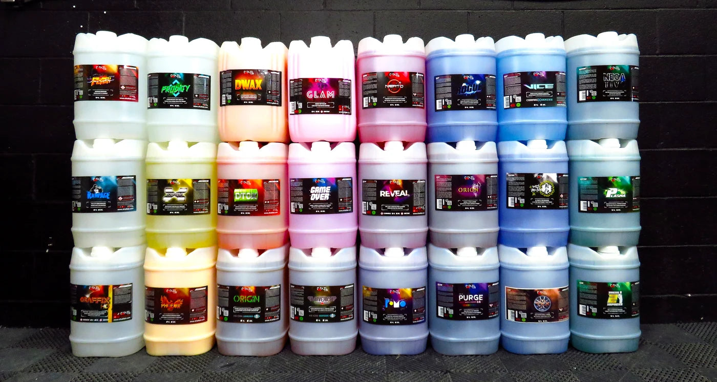 D-Tail Lab professional 20 L car care product range